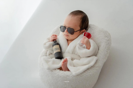 博尔塔拉蒙古宝宝嘴唇上翘